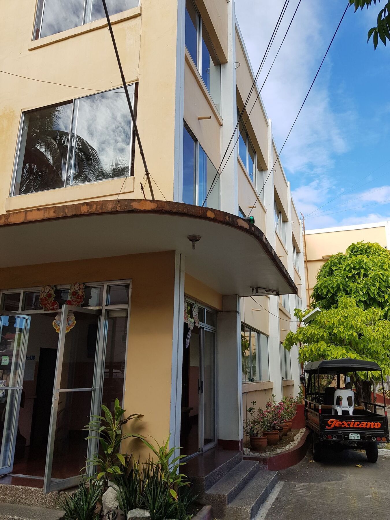 Texicano Hotel Main Laoag Exterior photo